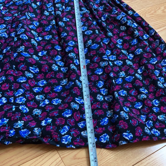 Vintage J.S.J. Flower Dress - Picture 8 of 16